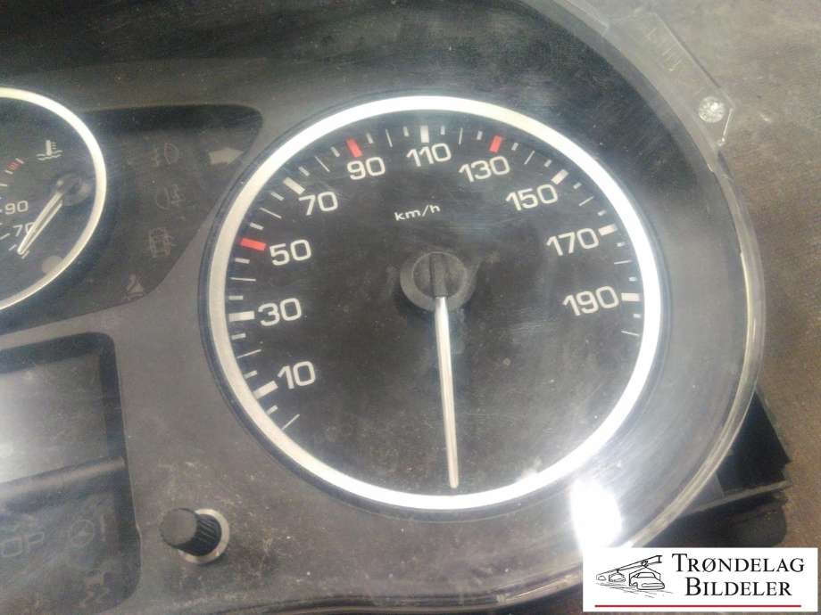 Instrumentpanel til Peugeot Partner 2015-2019 (Type II, Fase 2)  (9801641580|503001316352|)