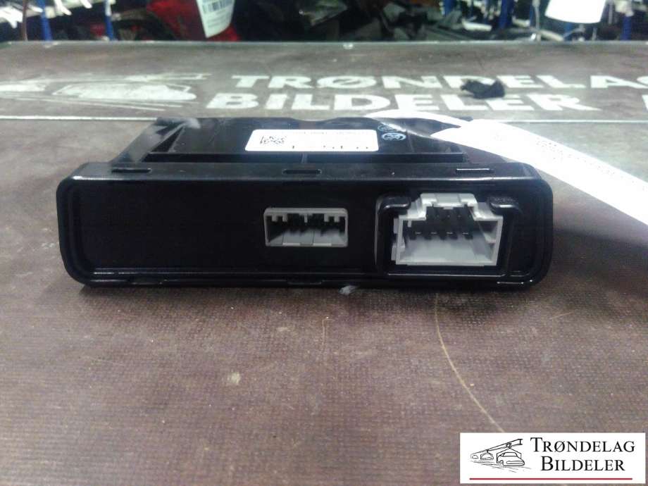 Styreenhet elektrisk parkbrems (EPB - Electric Parking Brake) til Tesla Model S 2016-2021 (Fase 2)  (100761800J|2117LG0001800|)