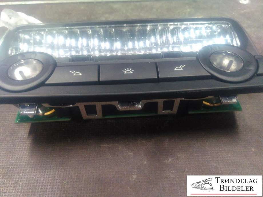 Taklyspanel til BMW 5-Serie 2010-2017 (F10/F11) (F10/F11) (BMW|657.01.000.00|63.31 9163699|)
