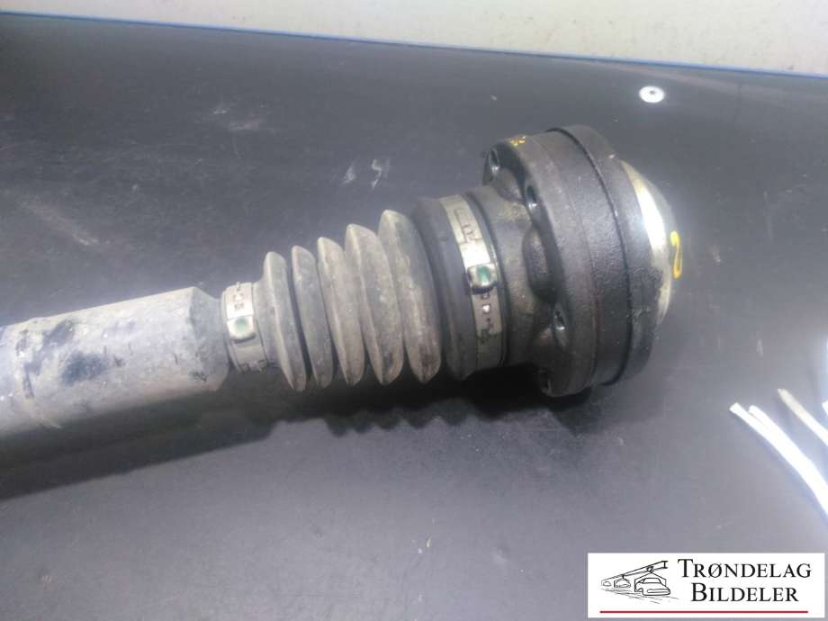 Drivaksel høyre foran, diesel/automat til Audi A3 2009-2012 (Type II, Fase 2)  (1K0 407 272 RF|)