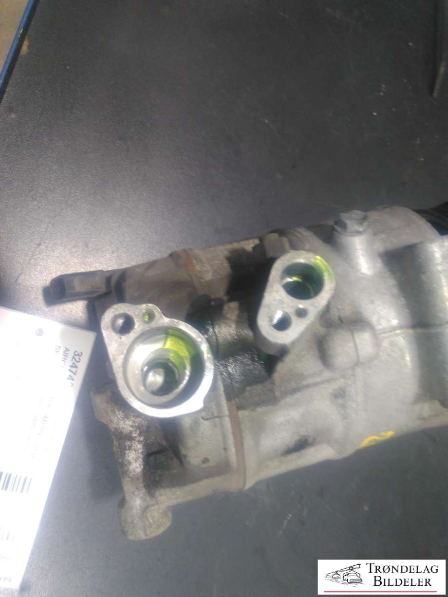 Aircondition kompressor til Škoda Octavia 2009-2013 (Type II, Fase 2)  (5Q0820803F|5Q0820803K|890632|5Q0820803D|5Q0820803J|5Q0820803G|1K0820803A|1K0820803B|1K0820803H|1K0820803K|1K0820803L|1K0820803M|5Q0820803M|1K0820803G|1K0820803J|1K0820803N|1K0820803P|1K0820803Q|1K0820803S|5K0820803|5K0820803A|5K0820803B|5K0820803C|5K0820803D|5K0820803E|5K0820803F|5K0820803G|5K0820803H|5K0820803J|5K0820803K|5N0820803|5N0820803A/B|5N0820803C|5N0820803D|5N0820803H)