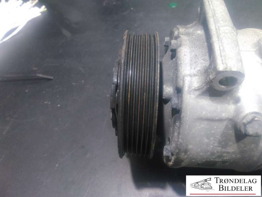 Aircondition kompressor til Škoda Octavia 2009-2013 (Type II, Fase 2)  (5Q0820803F|5Q0820803K|890632|5Q0820803D|5Q0820803J|5Q0820803G|1K0820803A|1K0820803B|1K0820803H|1K0820803K|1K0820803L|1K0820803M|5Q0820803M|1K0820803G|1K0820803J|1K0820803N|1K0820803P|1K0820803Q|1K0820803S|5K0820803|5K0820803A|5K0820803B|5K0820803C|5K0820803D|5K0820803E|5K0820803F|5K0820803G|5K0820803H|5K0820803J|5K0820803K|5N0820803|5N0820803A/B|5N0820803C|5N0820803D|5N0820803H)