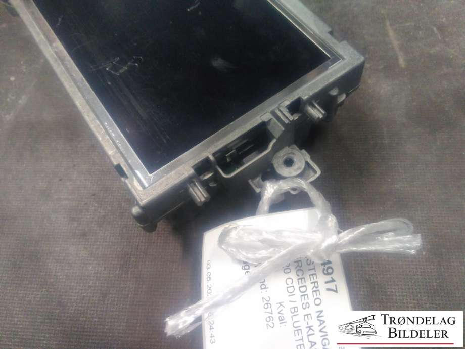 Bilstereo navigasjon skjerm til Mercedes E-Klasse 2009-2013 (Fase 1) (W212) (W212) (A2C53376683|A 212 900 50 00|)