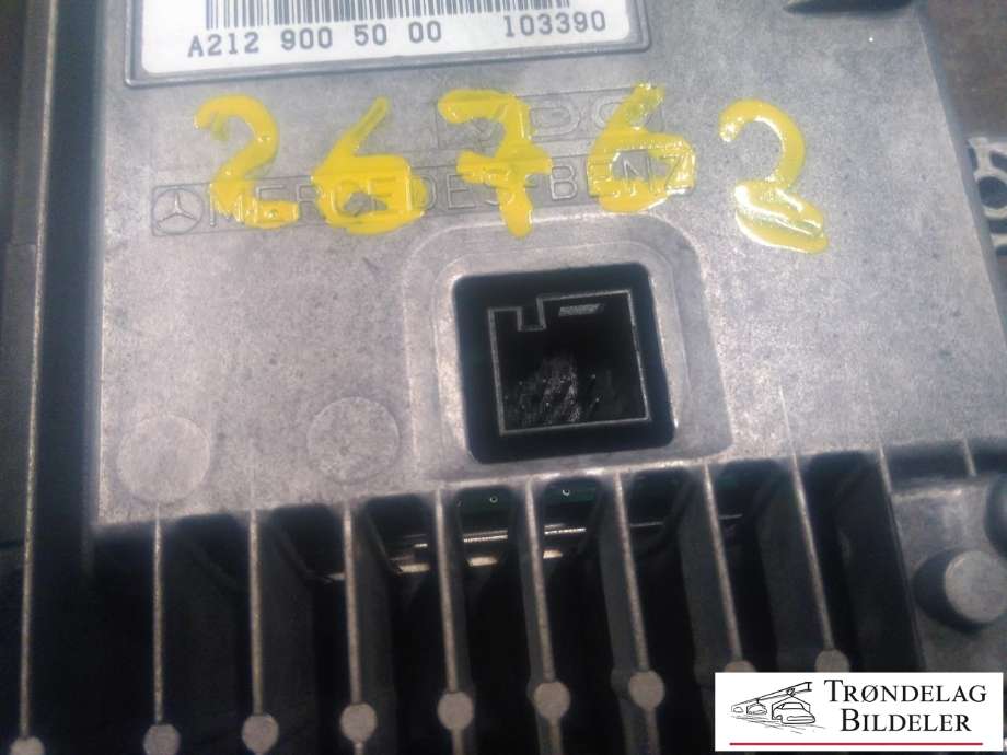 Bilstereo navigasjon skjerm til Mercedes E-Klasse 2009-2013 (Fase 1) (W212) (W212) (A2C53376683|A 212 900 50 00|)