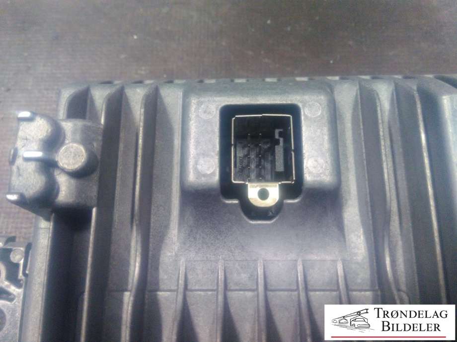 Bilstereo navigasjon skjerm til Mercedes E-Klasse 2009-2013 (Fase 1) (W212) (W212) (A2C53376683|A 212 900 50 00|)