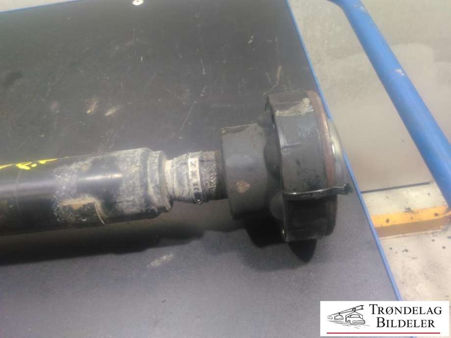 Mellomaksel fremre til Audi Q7 2006-2010 (Type I, Fase 1)  (7L6 521 101 F|)