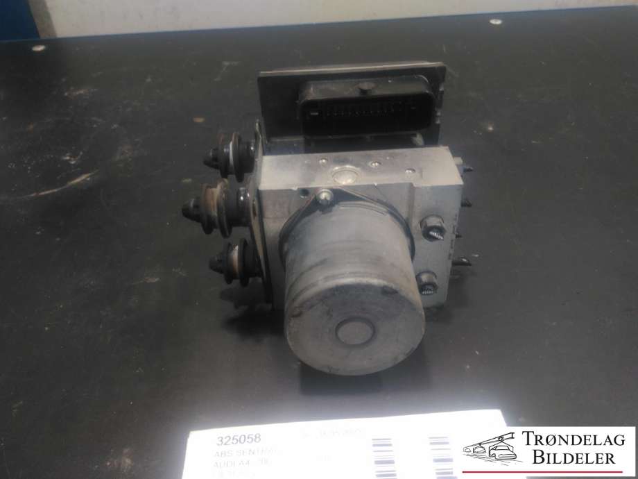 ABS sentral til Audi A4 2007-2014 (Type IV) (B8) (B8) (8K0 907 379 BJ|)