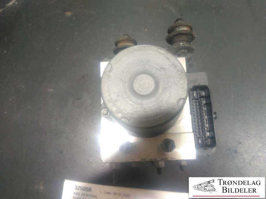 ABS sentral til Audi A4 2007-2014 (Type IV) (B8) (B8) (8K0 907 379 BJ|)