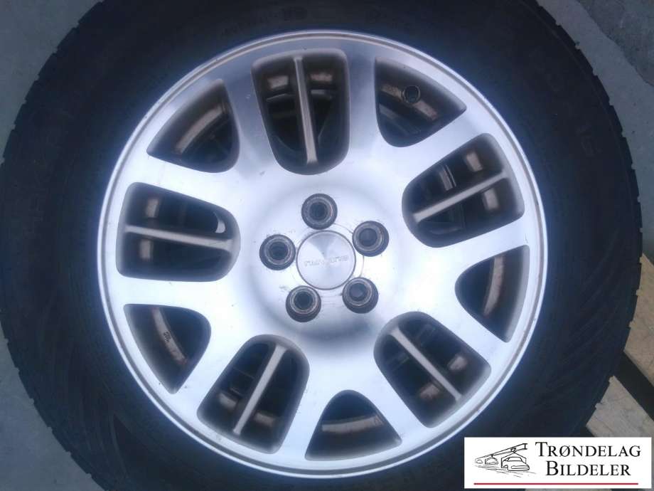 Hjulsett aluminium sommer til Subaru Outback 2003-2007 (Type III, Fase 1)  (NOKIAN|215/60R16 5X100 6.5JX16 ET48 CB56.1MM|4-5 MM MØNSTERDYBDE|PROD:15-19)