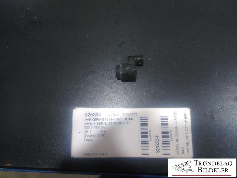 Parkeringssensor foran til BMW 5-Serie 2010-2017 (F10/F11) (F10/F11) (VALEO|303031|9 231 283|)