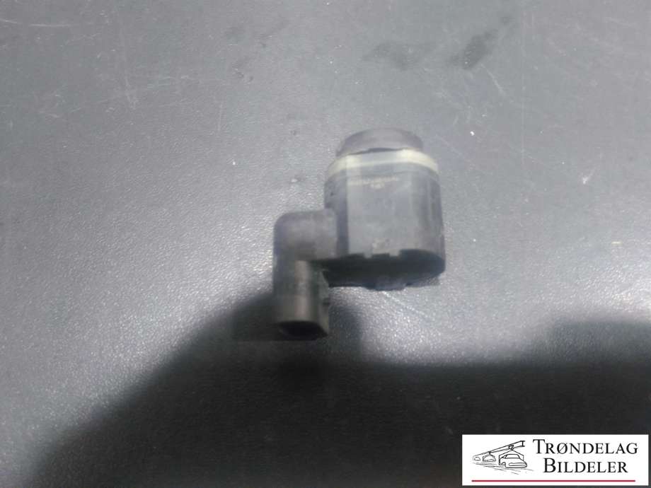Parkeringssensor foran til BMW 5-Serie 2010-2017 (F10/F11) (F10/F11) (VALEO|303031|9 231 283|)