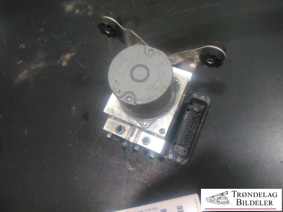 ABS sentral til BMW 5-Serie 2010-2017 (F10/F11) (F10/F11) (3451 6799248-01|ECU 3452 6799250-01|)
