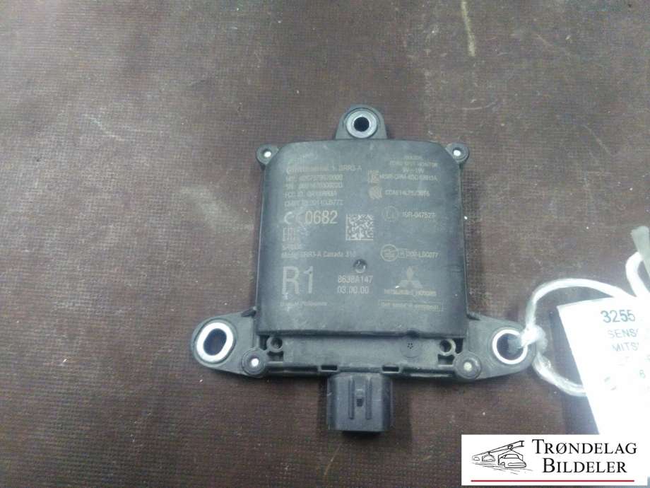 Sensor radar til Mitsubishi Outlander, 2015-->> (Type III, Fase 2) (CONTINENTAL|A2C7579570000)
