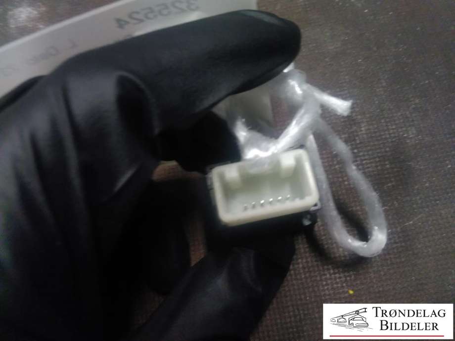 Bryter diverse til Mitsubishi Outlander 2015-->> (Type III, Fase 2)  (299165645|)