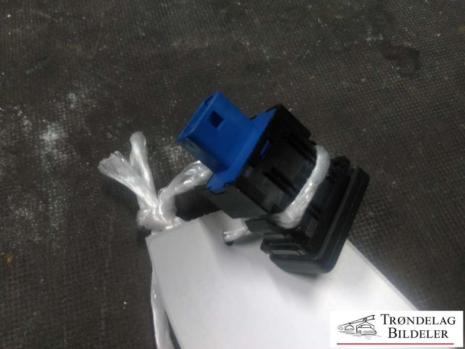 Bryter diverse til Mitsubishi Outlander 2015-->> (Type III, Fase 2)  (8602A146|299165643|)