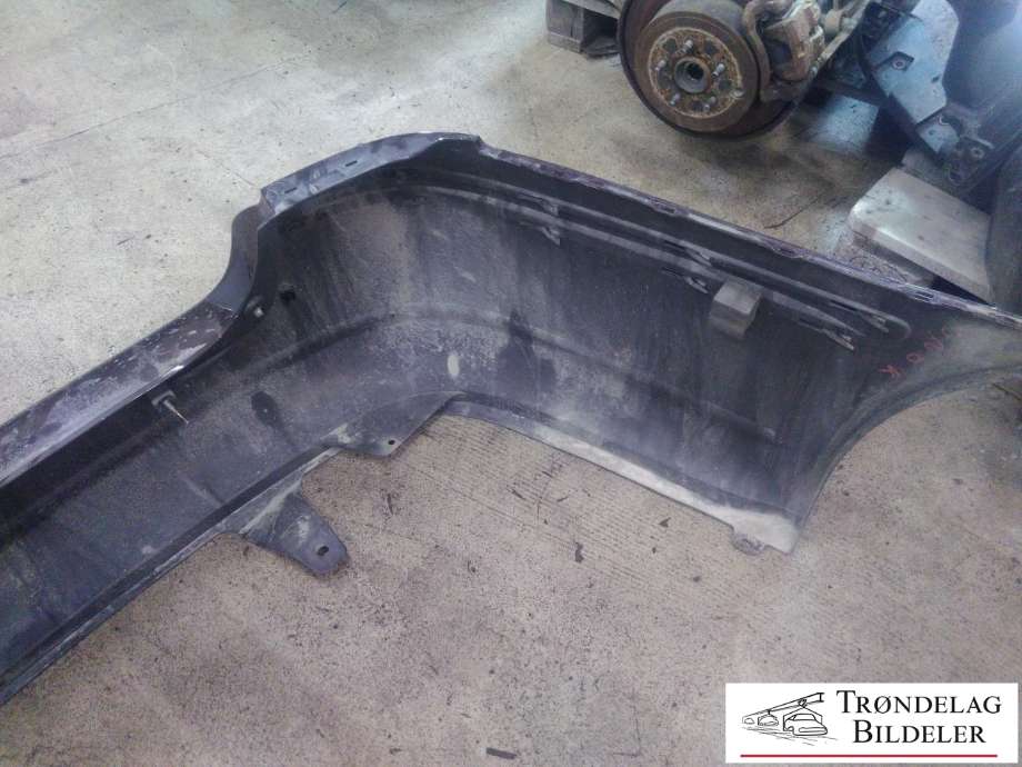 Støtfanger bak stasjonsvogn til Toyota Avensis 2003-2008 (Type II) (52159-05902|)