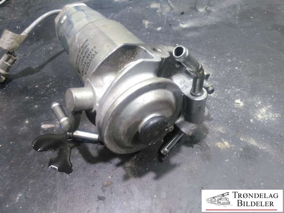 Dieselfilterholder til Toyota RAV4 2013-2015 (Type IV, Fase 1) (TOYOTA|23390-YZZA|186100-6820|)