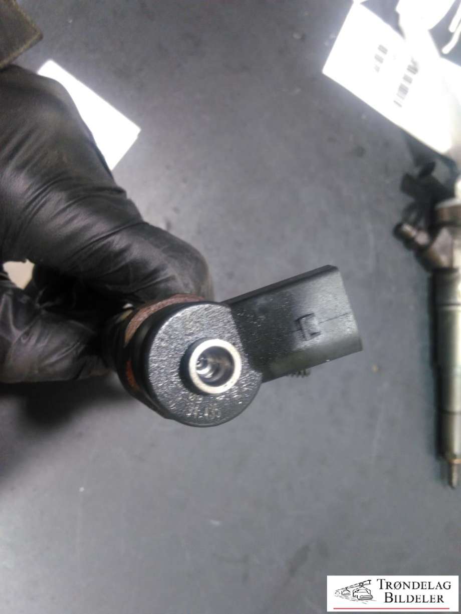 Dyse innsprøyting diesel til BMW 5-Serie 2003-2010 (E60/E61) (E60/E61) (13 53 7 794 435|13 53 7 790 117|13 53 7 794 555)