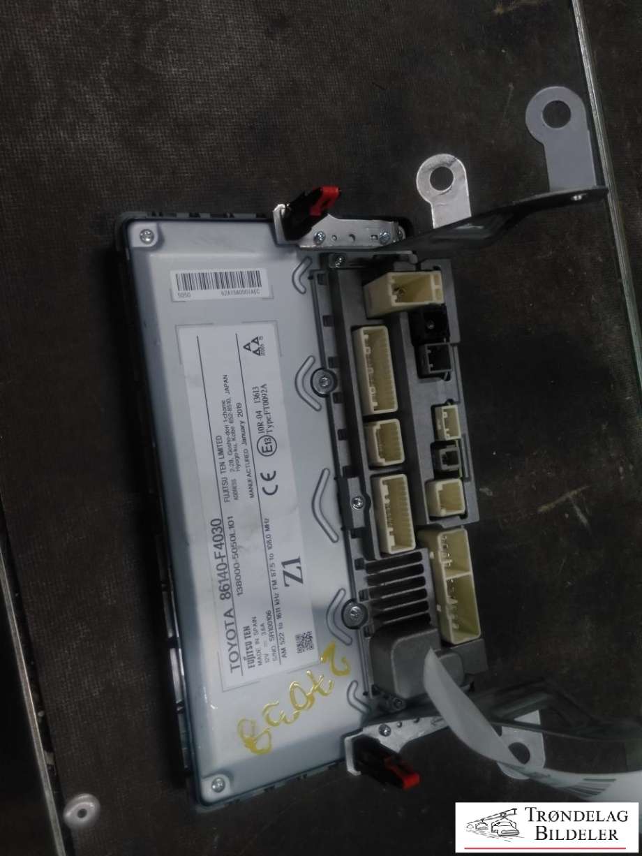 Bilstereo navigasjon skjerm til Toyota C-HR 2016-->>  (TOYOTA|86140-F4030|138000-5050L101|)