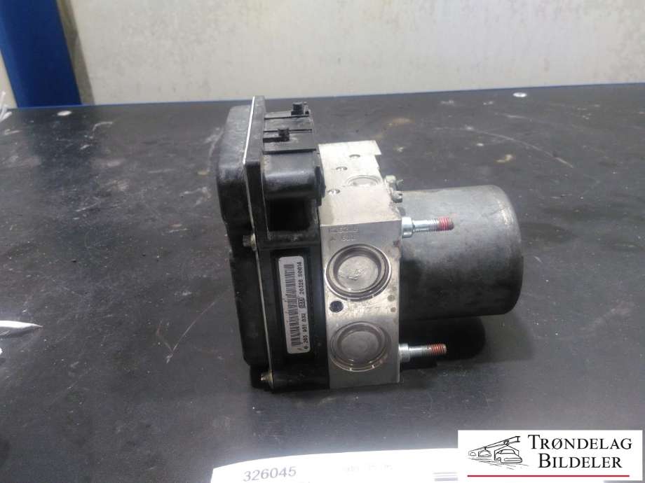 ABS sentral til Toyota Avensis 2009-2015 (Type III, Fase 1)  (44050-05230|)