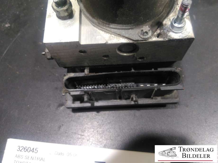 ABS sentral til Toyota Avensis 2009-2015 (Type III, Fase 1)  (44050-05230|)