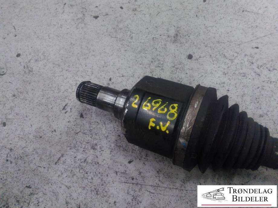 Drivaksel venstre foran, diesel/manuell til Kia Sportage 2010-2016 (Type III)  (49500 2Y110|)