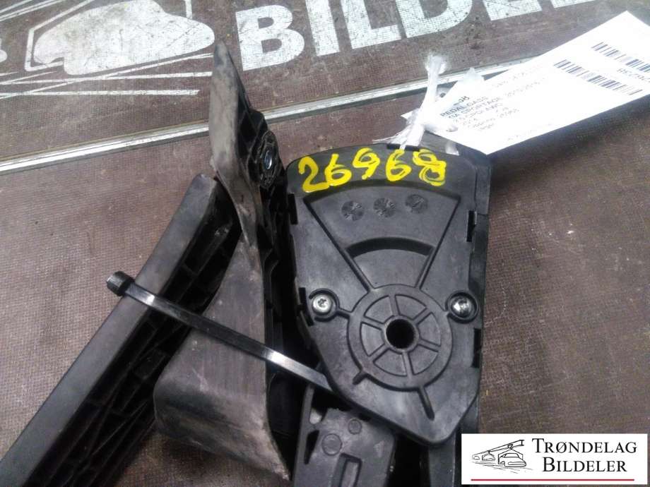 Pedal gass til Kia Sportage 2010-2016 (Type III) (KIA|JBP0621A-32700-2S100|DH32727-2S000|)