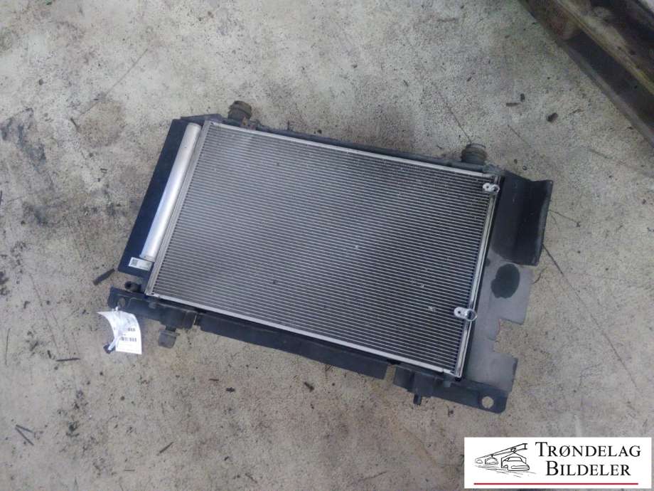 Radiatorpakke til Toyota Avensis 2009-2015 (Type III, Fase 1)
