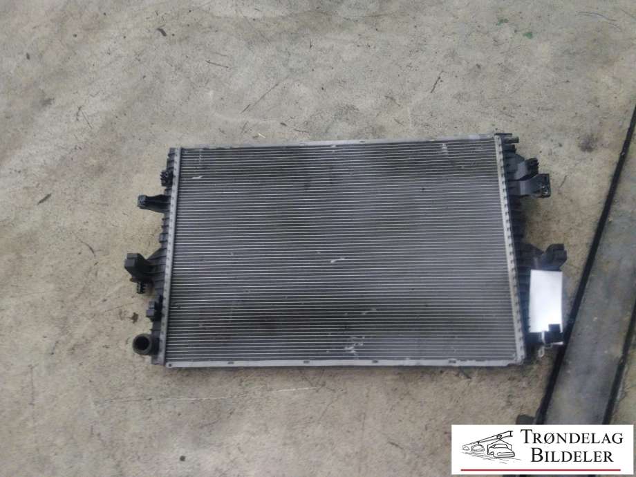 Radiator (manuell gir) til VW Transporter / Caravelle 2009-2015 (Fase 2) (T5) (T5) 