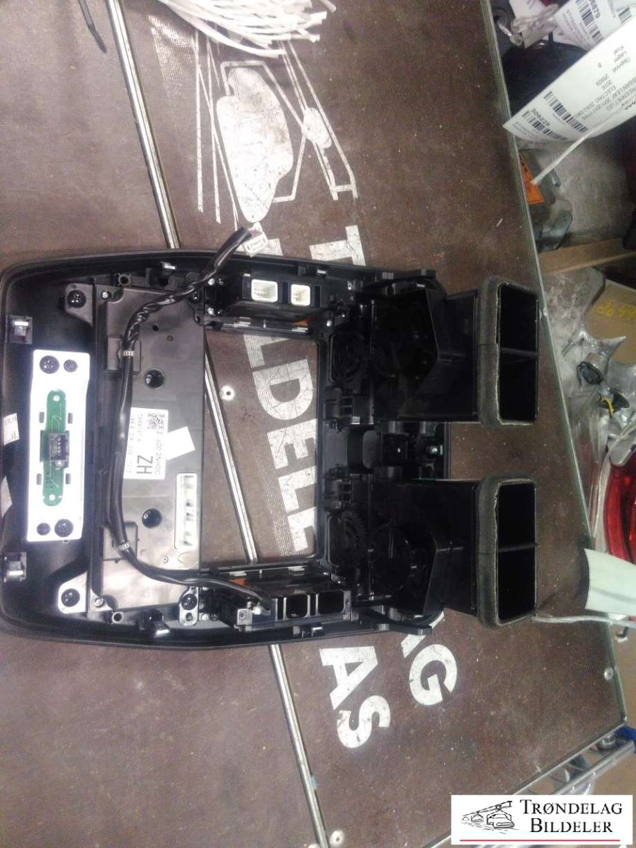 Varmeapparat betjening til Nissan Leaf 2011-2017 (Type I)  (27500-3NH0C|)