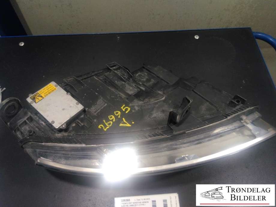 Frontlykt venstre xenon til Audi A6 2008-2011 (Type III, Fase 2) (C6) (C6) (HELLA|4F0 941 003|4F0 941 029 AK|4F0 941 029 FF)