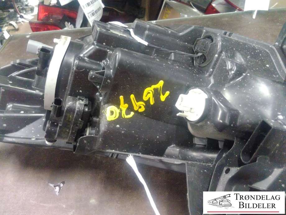 Frontlykt høyre halogen til Mopedbil Ligier JS50 2015-2024 (Type I) (90144086|11274 11275|)
