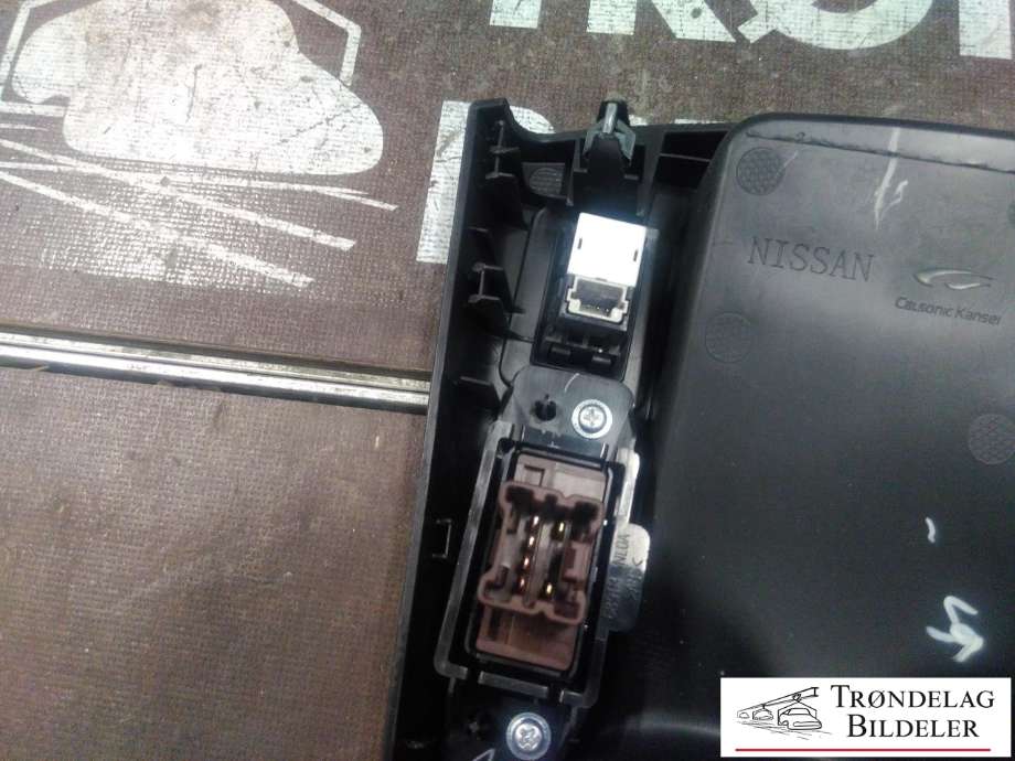 Bryter setevarme til Nissan Leaf 2011-2017 (Type I)  (25500-1EA0A|25500-1EA1A|)