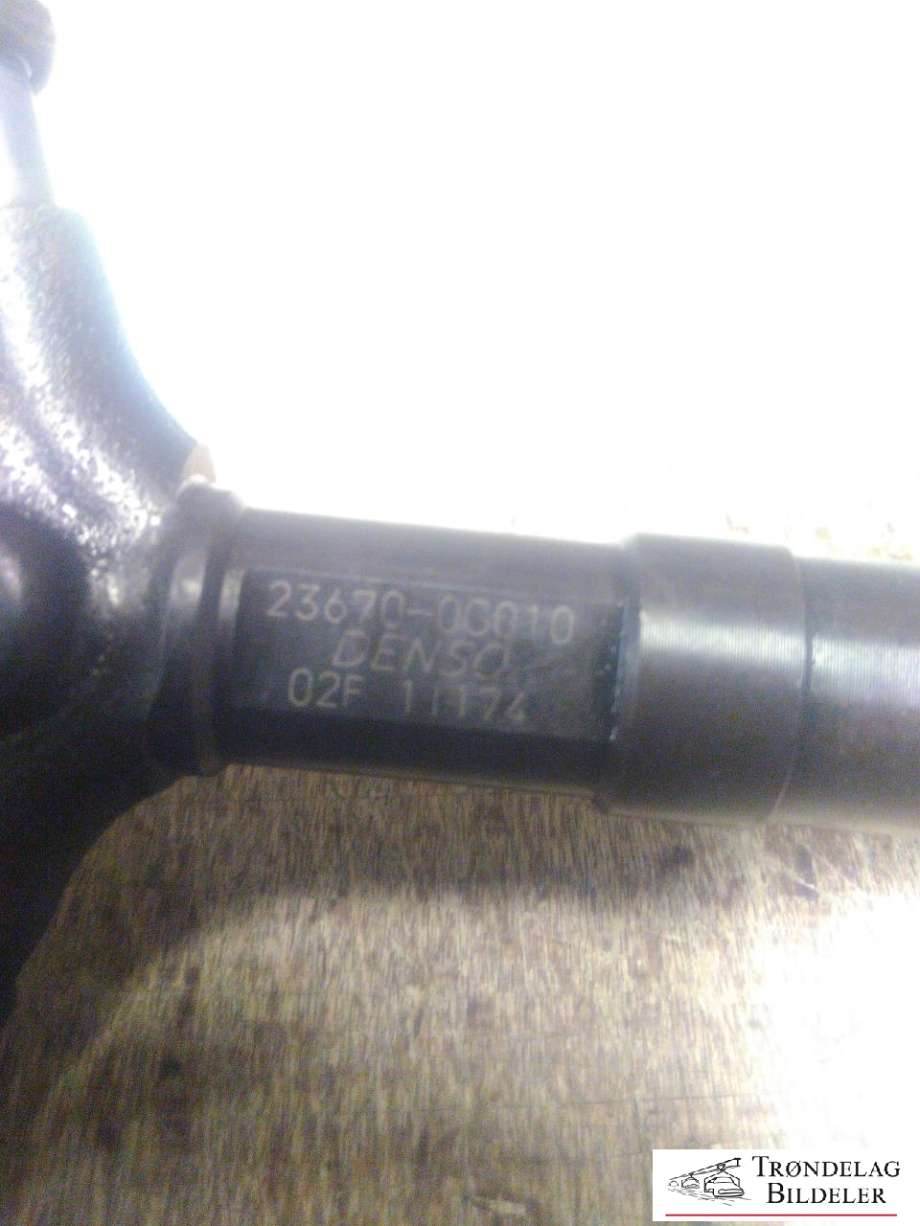 Dyse innsprøyting diesel til Toyota Avensis 2003-2008 (Type II)  (DENSO|23670-0G010|23670-09030|)