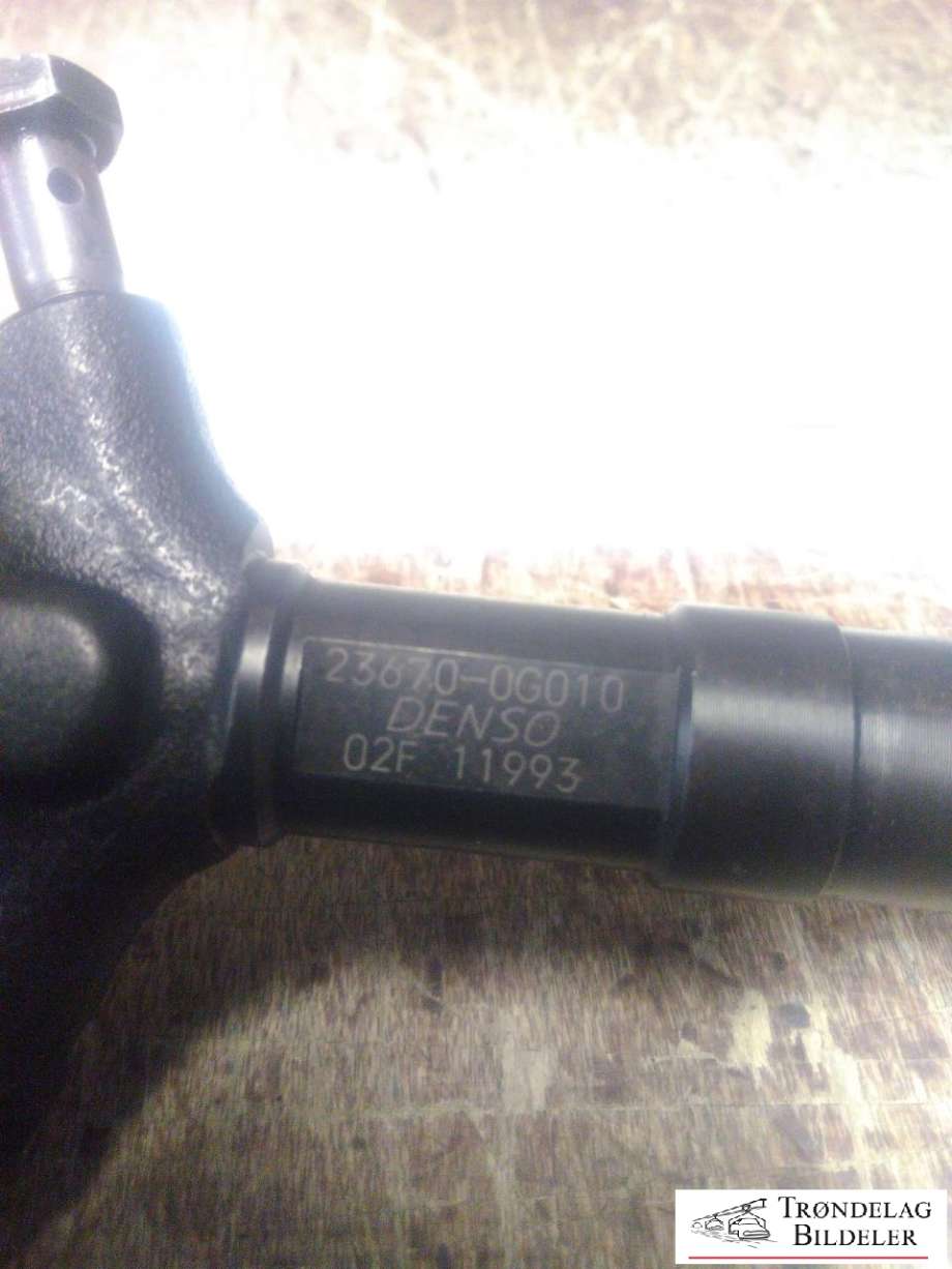 Dyse innsprøyting diesel til Toyota Avensis 2003-2008 (Type II)  (DENSO|23670-0G010|23670-09030|)