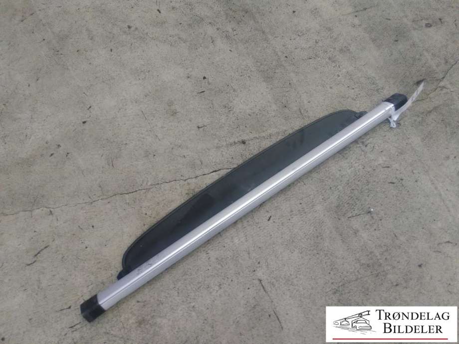 Bagasjerom rollon til Lexus CT 2010-2020  (64910-76010-C1|)