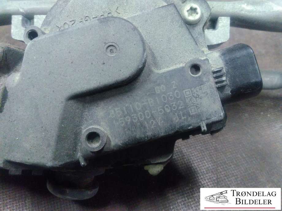 Viskermotor frontrute komplett m/overføring til Subaru Justy 2008-2010 (Type IV)  (85110-B1030|159300-5032|)