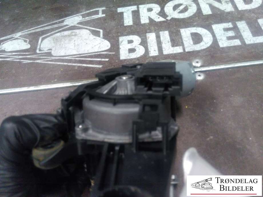 Viskermotor bakrute til Mercedes E-Klasse 2009-2013 (Fase 1) (W212) (W212) (A 212 820 03 42|A 212 906 44 02|)