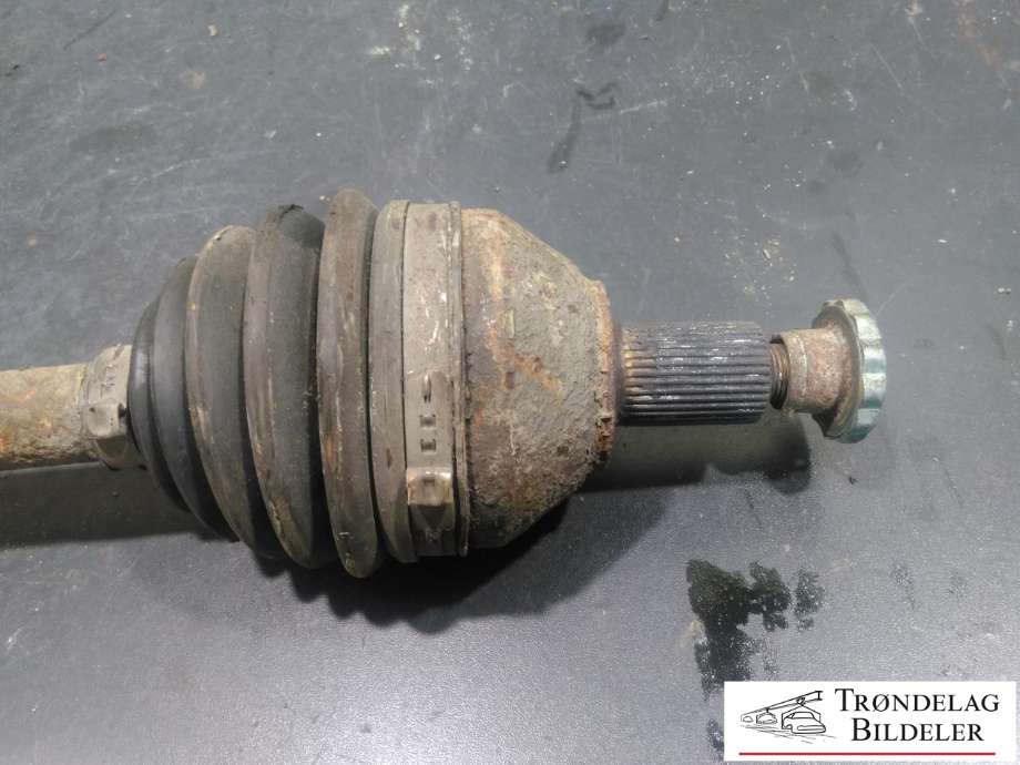Drivaksel venstre foran, diesel/manuell til VW Polo 2009-2014 (Type V, Fase 1)  (6R0 407 761 A|)