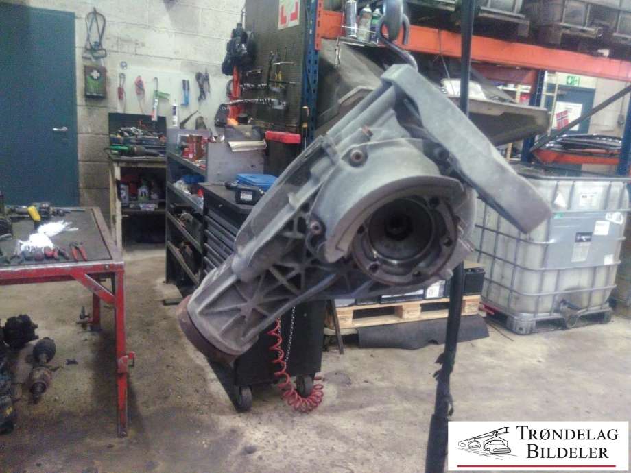 Kardang klokke bak til Audi A6 2008-2011 (Type III, Fase 2) (C6) (C6) (0AR 500 043 C|)
