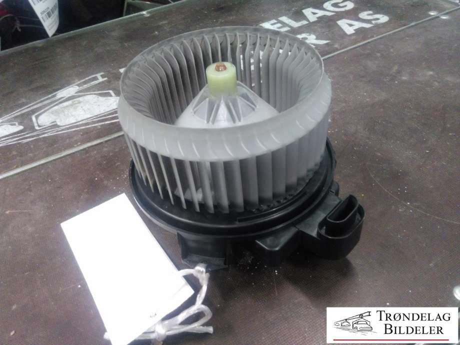 Varmeapparat motor til Toyota Verso 2009-2016 (Type III) (AV272700-8103|)