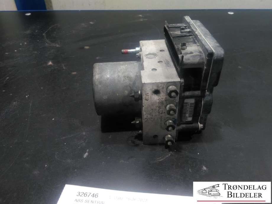 ABS sentral til Toyota Verso 2009-2016 (Type III) (0 265 951 990|5 647 L8 141112|)