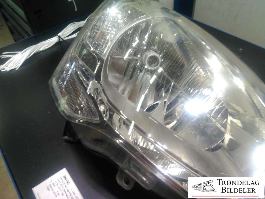 Frontlykt høyre halogen til Peugeot Partner 2015-2019 (Type II, Fase 2)  (VALEO|89318041|9682828180|)