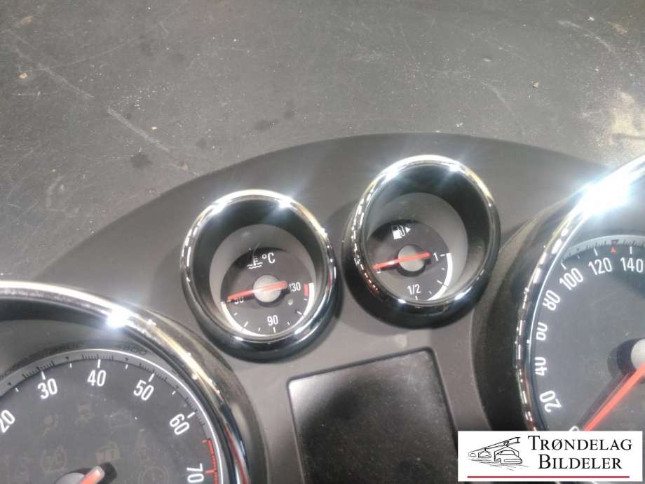 Instrumentpanel til Opel Zafira Tourer 2012-2018  (13442456|)