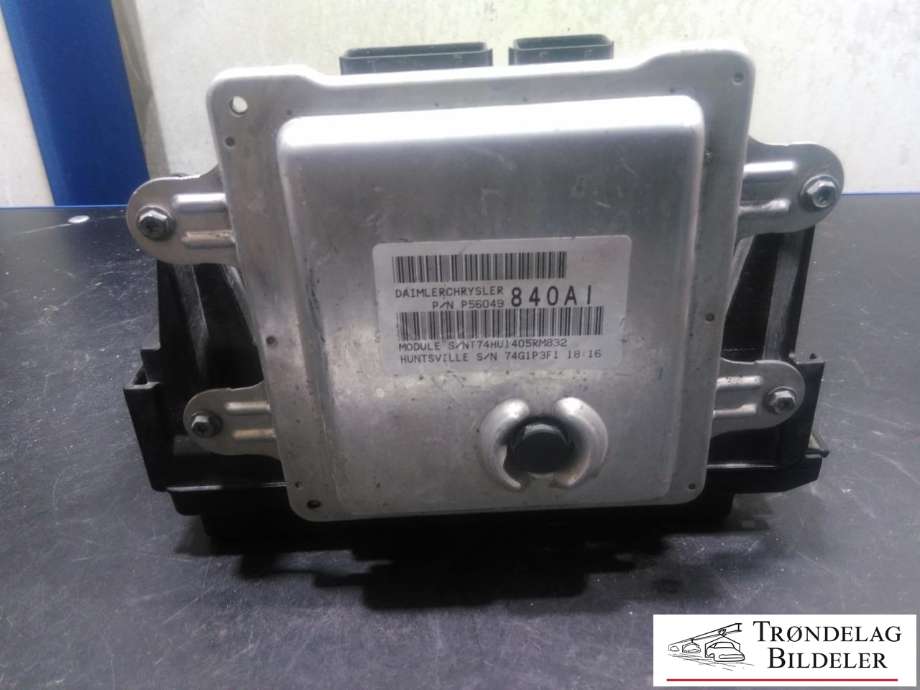 Sikringsboks til Dodge Durango 2004-2009  (P56040 661AJ|T74QH1405RM832|)