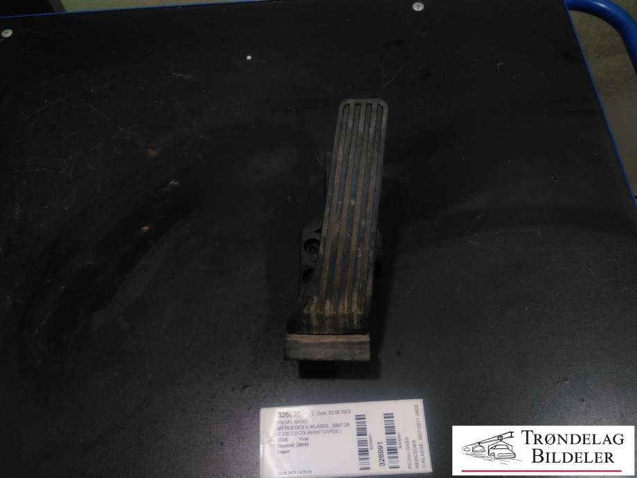 Pedal gass til Mercedes C-Klasse 2007-2011 (Fase 1) (W204) (W204) (A 204 300 00 04|)