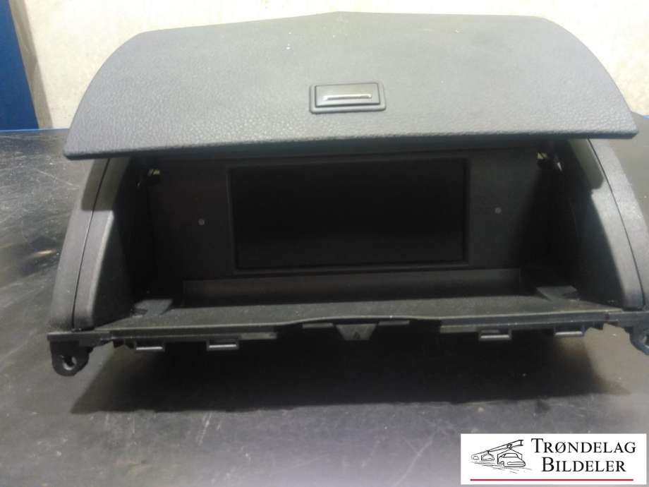 Multimedia display (MCU - Media Controller Unit) til Mercedes C-Klasse 2007-2011 (Fase 1) (W204) (W204) (A 204 680 09 31|07 12 06 17 30 51|)