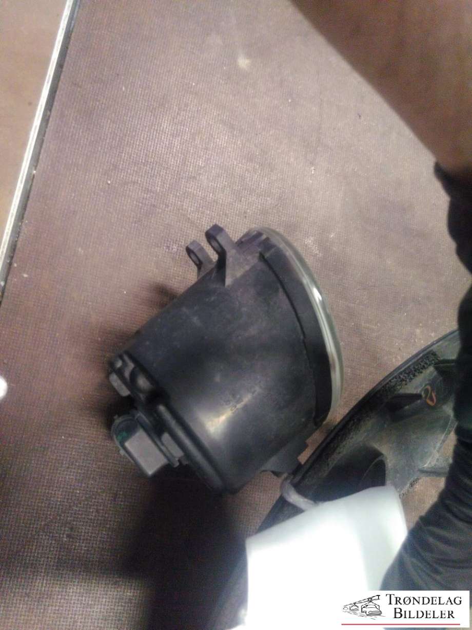 Tåkelykt høyre foran til Toyota Avensis 2003-2008 (Type II)  (812100D041|)
