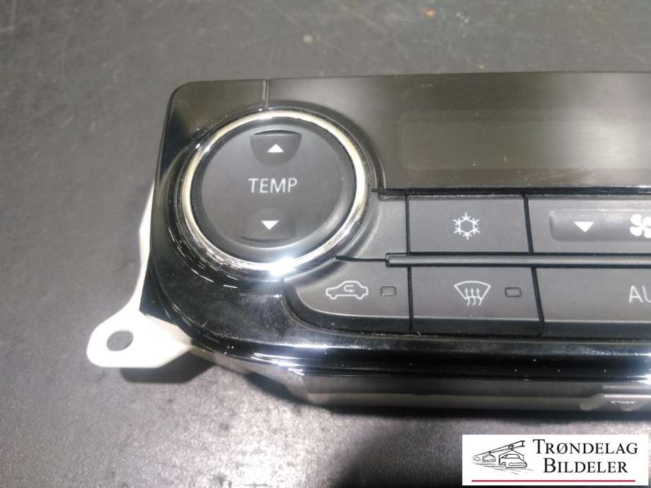 Varmeapparat betjening til Mitsubishi L200 2019-->> (Type V, Fase 2)  (7820B271|)