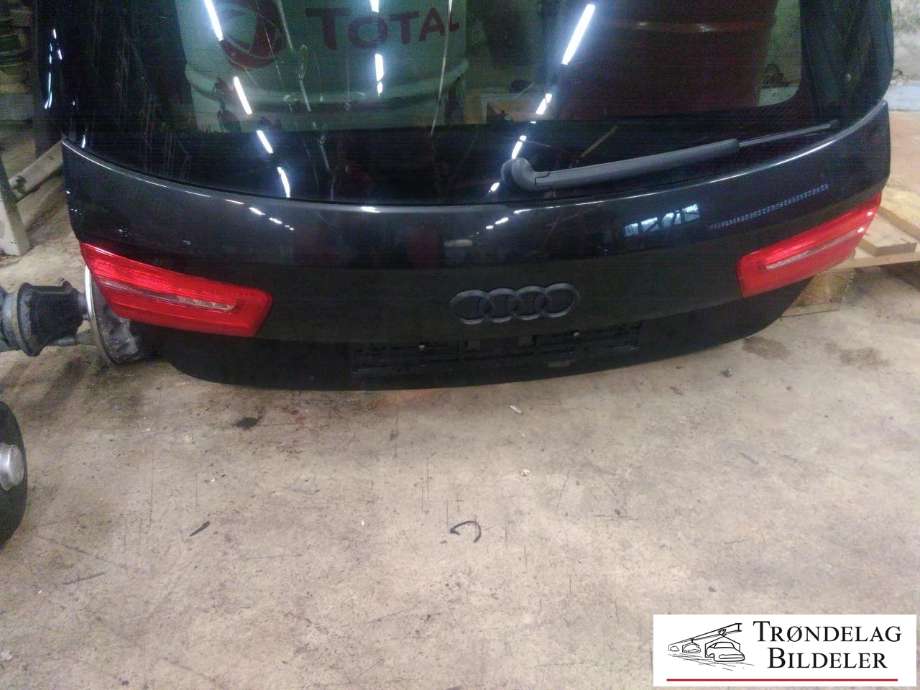Bakluke stasjonsvogn til Audi A6 2014-2018 (Type IV, Fase 2) (C7) (C7) (4G9 827 025 B|)